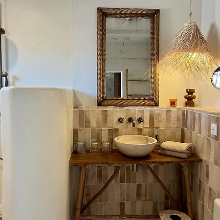 Gæstehus Les Terrasses De - - Piscine Et Jacuzzi Bélarga